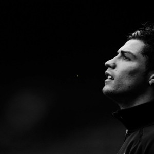 爱游戏下载-巨龙球场爆满！郭田雨主场赛季谢幕战，维泽拉为保级背水一战