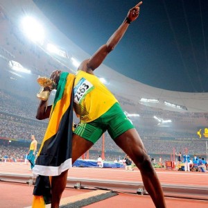 【爱游戏】米体曝劳塔罗因国家队行程推迟归队 国米锋线核心备战罗马面临体能考验